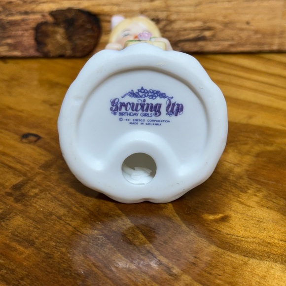 Enesco Growing Up Birthday Girls Age 4 - Picture 3 of 4